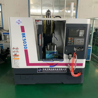 Máquina automática de cerradura de llaves de cerradura de materiales metálicos BK5040