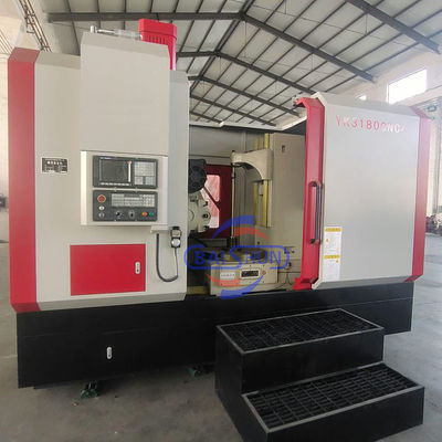 Máquina automática de engranaje CNC de alta velocidad de cuatro ejes con cubierta completa