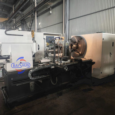 Procesamiento de tuberías de petróleo Torno Torno Diámetro de eje grande QK1335 Máquina de roscado de tuberías CNC